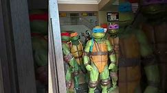 Ninja Turtles order pizza! Surprise at the end!