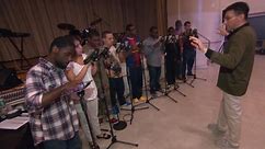 Students with autism make music with iPads