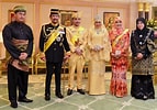 Anak Raja Brunei के लिए छवि परिणाम. आकार: 143 x 100. स्रोत: www.gala.de