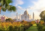 Risultato immagine per Taj Mahal Gardens. Dimensioni: 148 x 100. Fonte: www.freepik.com