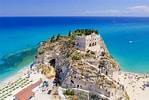 Tropea Calabria に対する画像結果.サイズ: 149 x 100。ソース: www.fodors.com