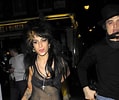 Image result for Pete Doherty Amy Winehouse. Size: 119 x 100. Source: www.closermag.fr