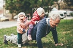 Grandfather Playing horse with grandchild に対する画像結果.サイズ: 151 x 100。ソース: vov2.vov.vn