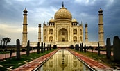 Taj Mahal के लिए छवि परिणाम. आकार: 173 x 102. स्रोत: traveldigg.com