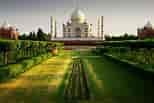 Gardens of Taj Mahal కోసం చిత్ర ఫలితం. పరిమాణం: 154 x 103. మూలం: ar.inspiredpencil.com