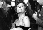 Risultato immagine per Gloria Swanson Sunset Boulevard. Dimensioni: 151 x 104. Fonte: www.slashfilm.com