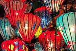 Tamaño de Resultado de imágenes de Hanging Paper Lanterns With lights.: 156 x 104. Fuente: craftrating.com