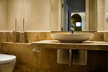 Image result for Bagno in Travertino giallo. Size: 156 x 104. Source: www.pinterest.com