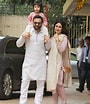 Kareena Kapoor family के लिए छवि परिणाम. आकार: 90 x 104. स्रोत: www.pinterest.com