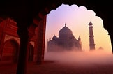 Taj Mahal Sunrise के लिए छवि परिणाम. आकार: 162 x 106. स्रोत: www.musement.com