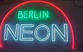 Afbeeldingsresultaten voor Neon Schriftzug Personalisiert. Grootte: 168 x 106. Bron: www.pinterest.com