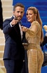 Scarlett Johansson Ryan Reynolds Wedding के लिए छवि परिणाम. आकार: 69 x 106. स्रोत: thefshn.com