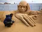 mida de Resultat d'imatges per a sculpture de sable.: 140 x 107. Font: webneel.com