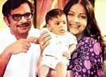 Image result for rakhee Gulzar wife. Size: 151 x 110. Source: www.timesnowhindi.com