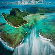 Image result for Mauritius Fakta. Size: 185 x 185. Source: www.thetravellerworldguide.com