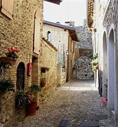 Risultato immagine per Via Dell'artigianato,padenghe sul Garda,brescia. Dimensioni: 172 x 185. Fonte: www.tuttogarda.it