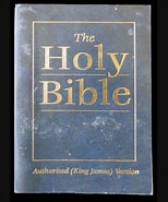 Résultat d’image pour King James I Nouvelle Bible Anglaise. Taille: 154 x 185. Source: macollectionpaschere.com