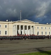 Risultato immagine per Reale Accademia Militare Di Sandhurst. Dimensioni: 173 x 185. Fonte: flickr.com
