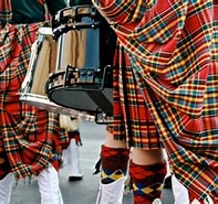 تصویر کا نتیجہ برائے Tartan Day customs and Traditions. سائز: 197 x 167۔ ماخذ: loving-newyork.com