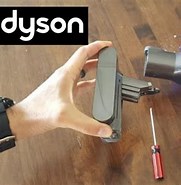 Dyson Cordless Vacuum Battery Replacement 的图像结果.大小：181 x 185。 资料来源：www.youtube.com