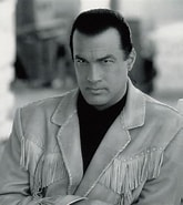 تصویر کا نتیجہ برائے Steven Seagal Nom de Naissance. سائز: 165 x 185۔ ماخذ: alchetron.com