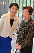 Image result for 小渕千鶴子. Size: 120 x 185. Source: www.dailyshincho.jp