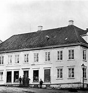 Bilderesultat for Stockmanngården. Størrelse: 174 x 185. Kilde: telemarkshistorier.no