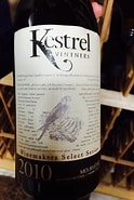 Afbeeldingsresultaten voor Kestrel Mourvedre Winemaker's Select. Grootte: 124 x 185. Bron: www.cellartracker.com