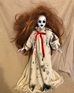 Bildergebnis für Servant Creepy Doll. Größe: 148 x 185. Quelle: strong.rs