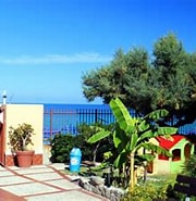 Risultato immagine per Villaggio Turistico Calabria sul mare. Dimensioni: 180 x 164. Fonte: tropea.biz