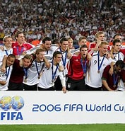 Bildergebnis für Fußball-Weltmeisterschaft 2006 weltmeister. Größe: 177 x 185. Quelle: www.dfb.de