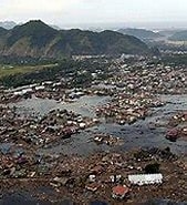 Bilderesultat for Jordskjelv- og Flodbølgekatastrofen 2004. Størrelse: 169 x 126. Kilde: no.wikipedia.org