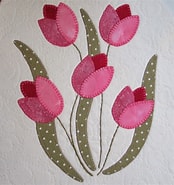 Bildresultat för Med en enkel tulipan. Storlek: 174 x 185. Källa: lappeklipp.blogspot.com