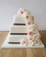 Wedding Cakes Ideas 的图像结果.大小：150 x 185。 资料来源：thecakeryleamington.co.uk