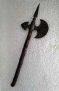 Bilderesultat for våpen I middelalderen. Størrelse: 120 x 185. Kilde: pixabay.com