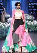 Lakme Fashion House Tv కోసం చిత్ర ఫలితం. పరిమాణం: 128 x 185. మూలం: www.india.com
