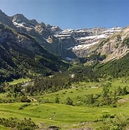 Risultato immagine per Pyrénées Wikipédia. Dimensioni: 183 x 175. Fonte: it.wikipedia.org
