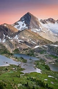 Image result for Russell_peak. Size: 120 x 185. Source: www.alancrowephotography.com