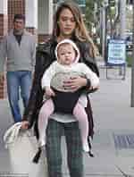 Bildresultat för Jessica Alba and baby. Storlek: 150 x 198. Källa: www.dailymail.co.uk