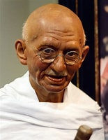 Mahatma Gandhi के लिए छवि परिणाम. आकार: 155 x 200. स्रोत: pinsoftek.com
