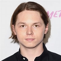 Bildergebnis für jack kilmer. Größe: 200 x 200. Quelle: www.adorocinema.com