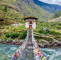 不丹 的圖片結果. 大小：202 x 196。資料來源：tullyluxurytravel.com