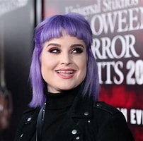 Image result for kelly osbourne. Size: 202 x 200. Source: news.amomama.com