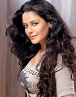 Image result for Mona Singh. Size: 156 x 200. Source: www.cinestaan.com