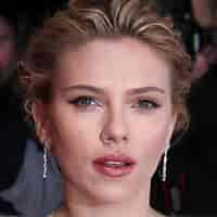 Image result for Scarlett Johansson. Size: 200 x 200. Source: www.wsws.org
