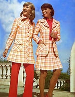 Résultat d’image pour années 1970. Taille: 155 x 200. Source: www.vintag.es