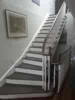 Résultat d’image pour Escalier peint En gris. Taille: 150 x 200. Source: www.acehprinting.com