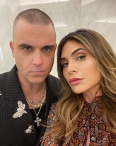 Image result for Robbie Williams Ayda Field. Size: 164 x 206. Source: www.quien.com