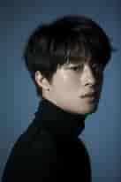 kyu Hwan Kwack, Hyeon-woo Lee ਲਈ ਪ੍ਰਤੀਬਿੰਬ ਨਤੀਜਾ. ਆਕਾਰ: 137 x 206. ਸਰੋਤ: www.imdb.com