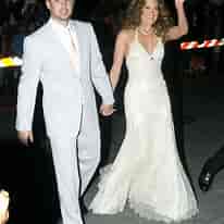 Scarlett Johansson Ryan Reynolds Married-এর ছবি ফলাফল. আকার: 206 x 206. সূত্র: thefshn.com